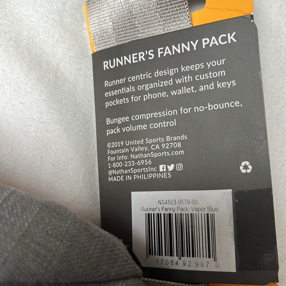 Nathan Run Away Fanny Pack - Picture 2 of 6